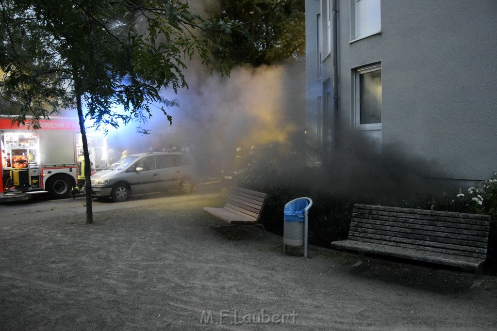 Feuer 2 Y Kellerbrand Koeln Ostheim Ruppinerstr P037.JPG - Miklos Laubert